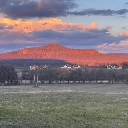 Stupa-rezi-tatika-haz