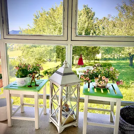 Stupa-rezi-tatika-haz Apartment