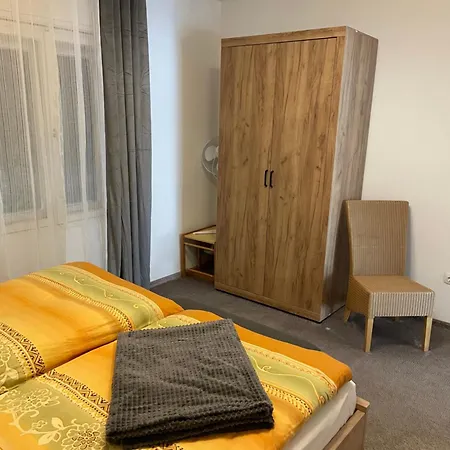 Stupa-rezi-tatika-haz Apartament Zalaszanto