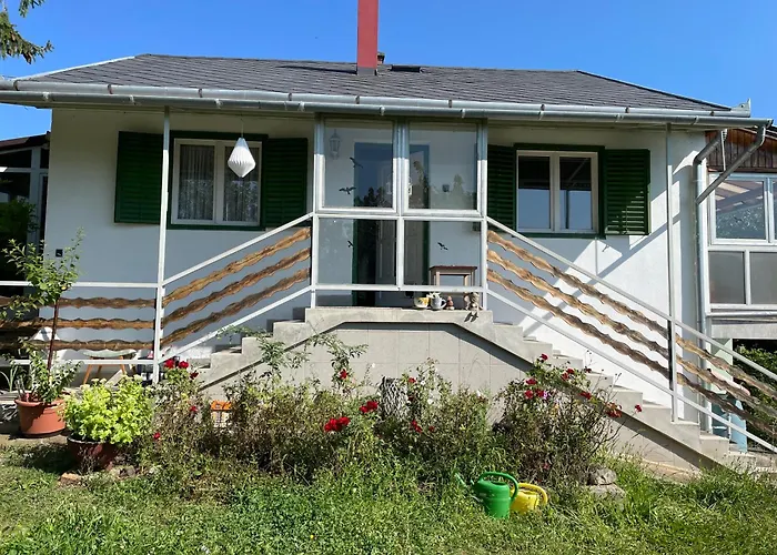 Stupa-rezi-tatika-haz Apartamento *